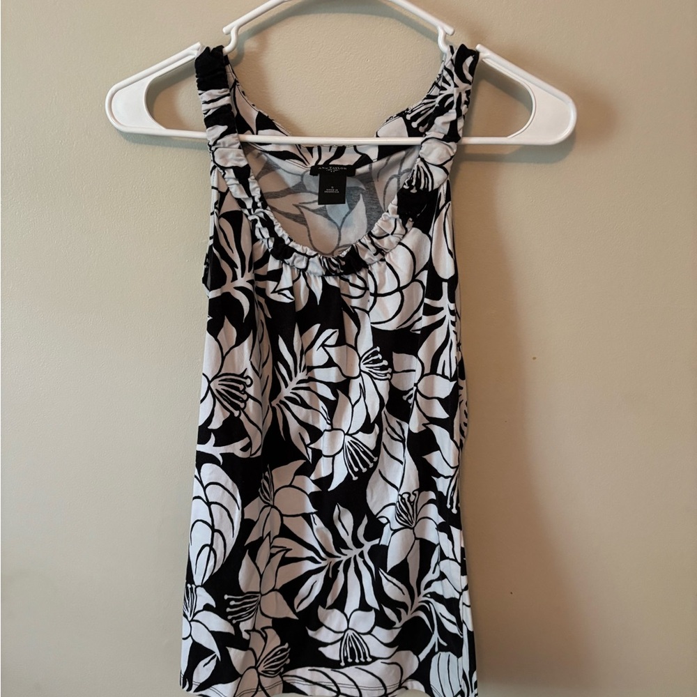 Ann Taylor Sleeveless Fitted Floral Tank Top